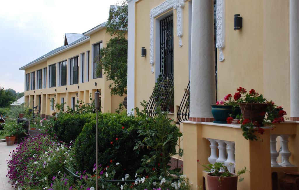 Villa Giulia Islaz Екстер'єр фото