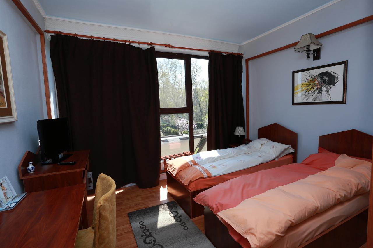 Villa Giulia Islaz Екстер'єр фото